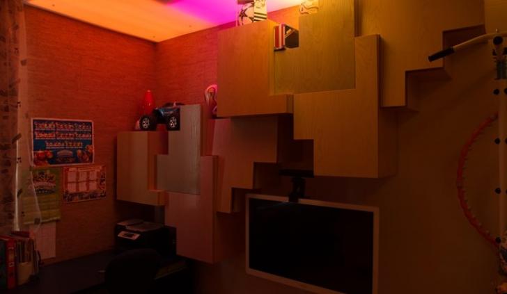Светопропускающий потолок в детской со светодиодной RGB лентой Arlight