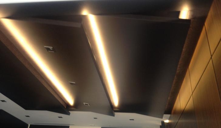 Светодиодная подсветка потолка сложной формы